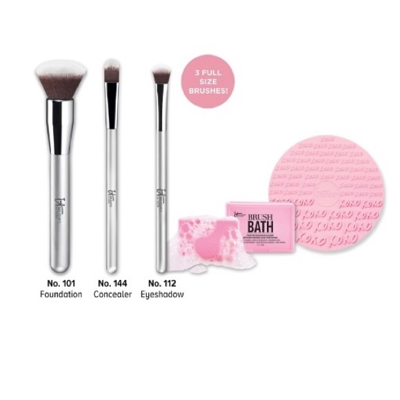 It Cosmetics Brushes for Ulta Airbrush Brush and Bath Collection - Picture 2 of 10